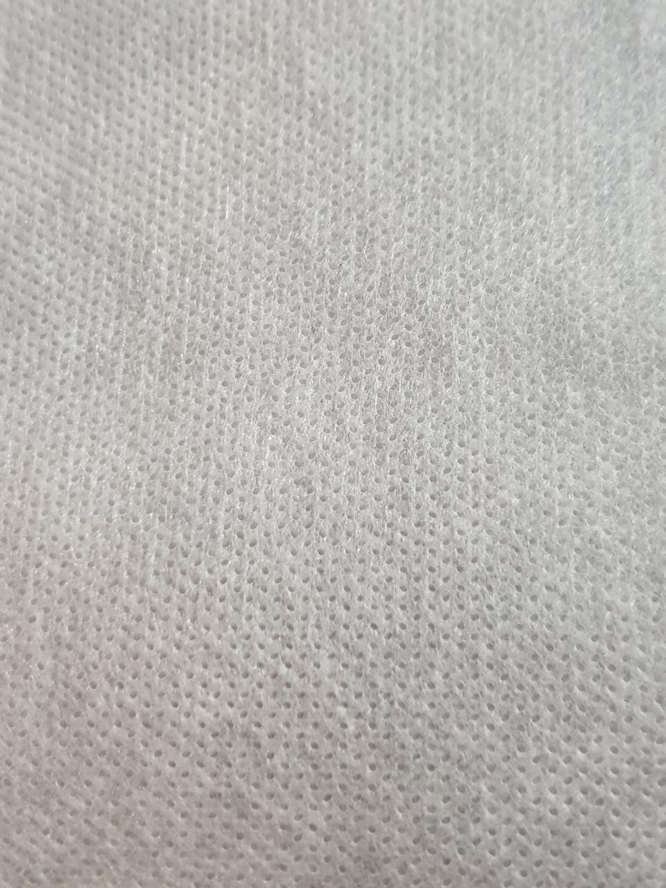 Vải không dệt màu trắng SS 40gsm - Non woven white color SS 40gsm